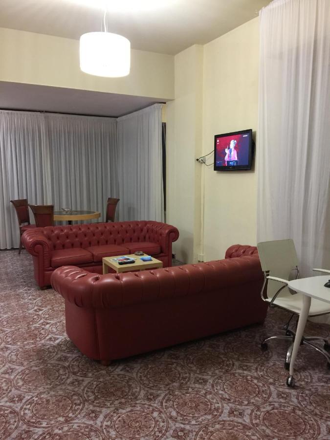 Hotel Attico เคียนเชียโนแตร์เม ภายนอก รูปภาพ