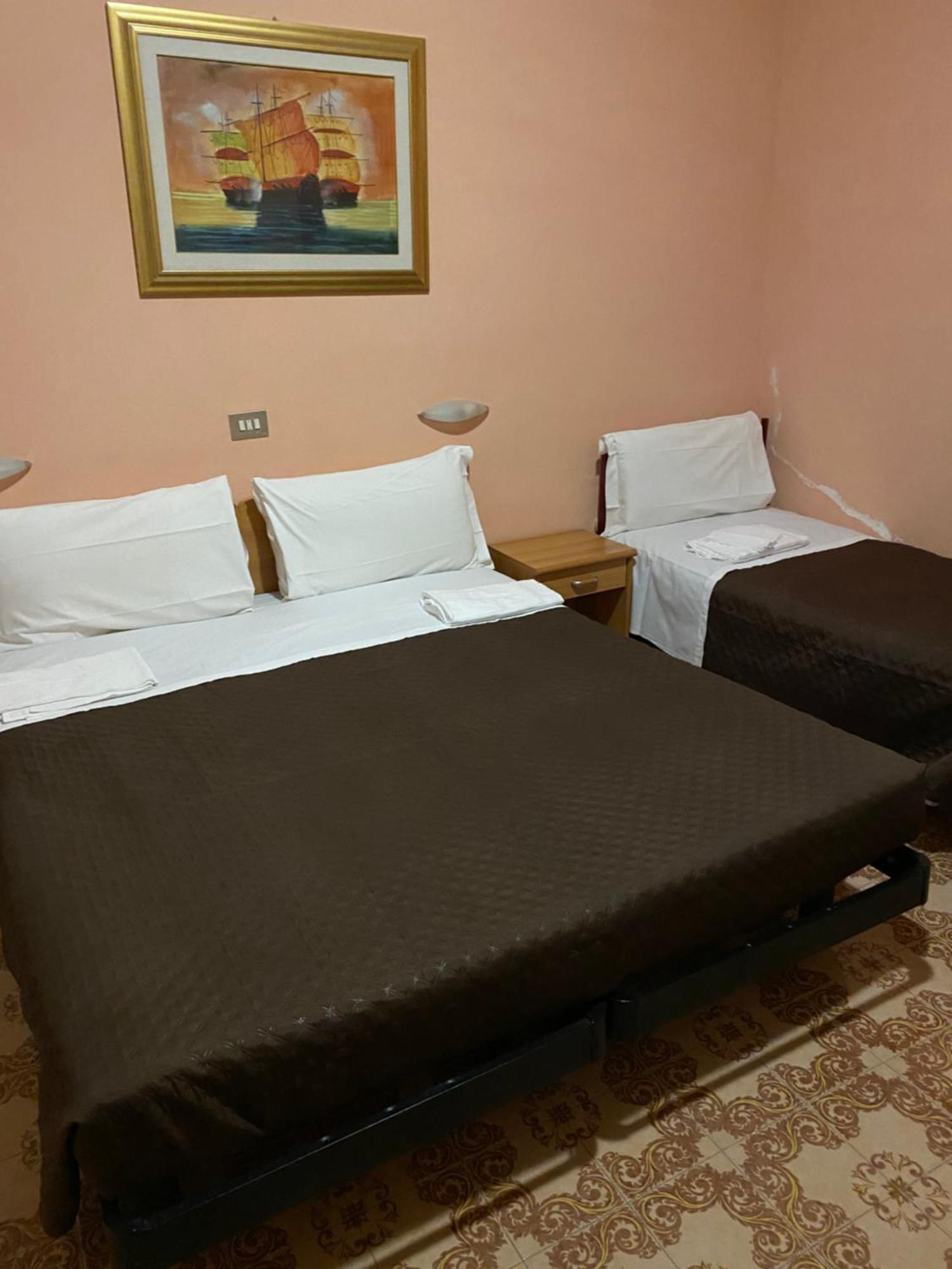 Hotel Attico เคียนเชียโนแตร์เม ภายนอก รูปภาพ