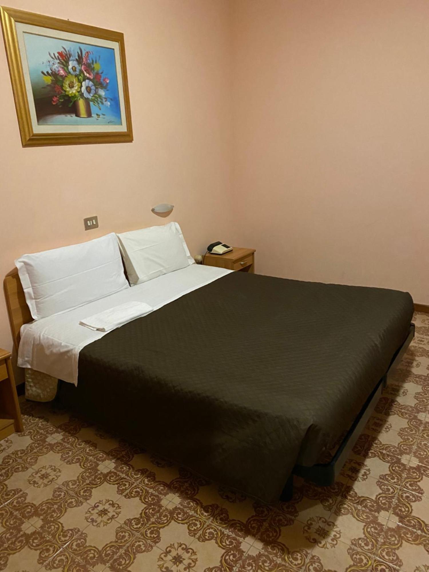 Hotel Attico เคียนเชียโนแตร์เม ภายนอก รูปภาพ