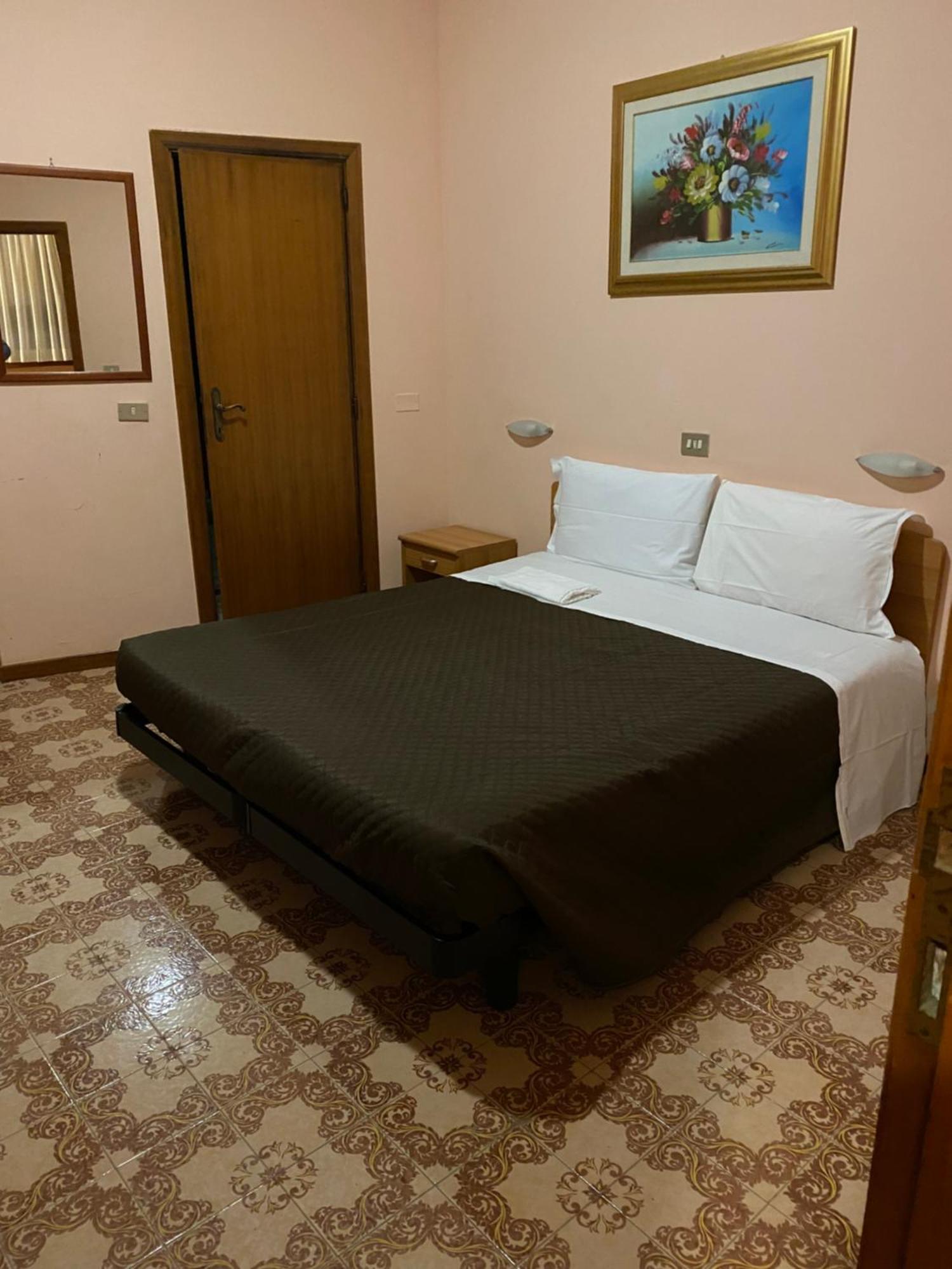 Hotel Attico เคียนเชียโนแตร์เม ภายนอก รูปภาพ